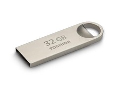 Toshiba 32GB Metal Mini USB Flash Drive