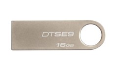 Kingston DataTraveler SE9 Flash Drive USB 2.0 16GB - Champagne