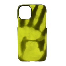 We Love Gadgets Heat Changing Cover for iPhone 11 Pro Max Turns Yellow