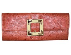 Fino PU Crocodile Patent Leather Buckle Clutch Bag