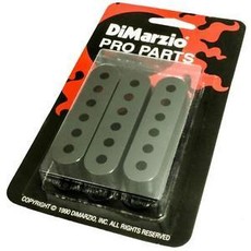 DiMarzio DM2001BK Strat Pickup Covers (Black)
